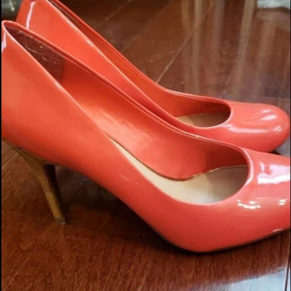 Jessica Simpson Pumps - Picture 2 of 4